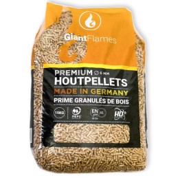 Halbpalette Giant Flames Holzpellets 35 Säcke x 15 kg (525 kg)